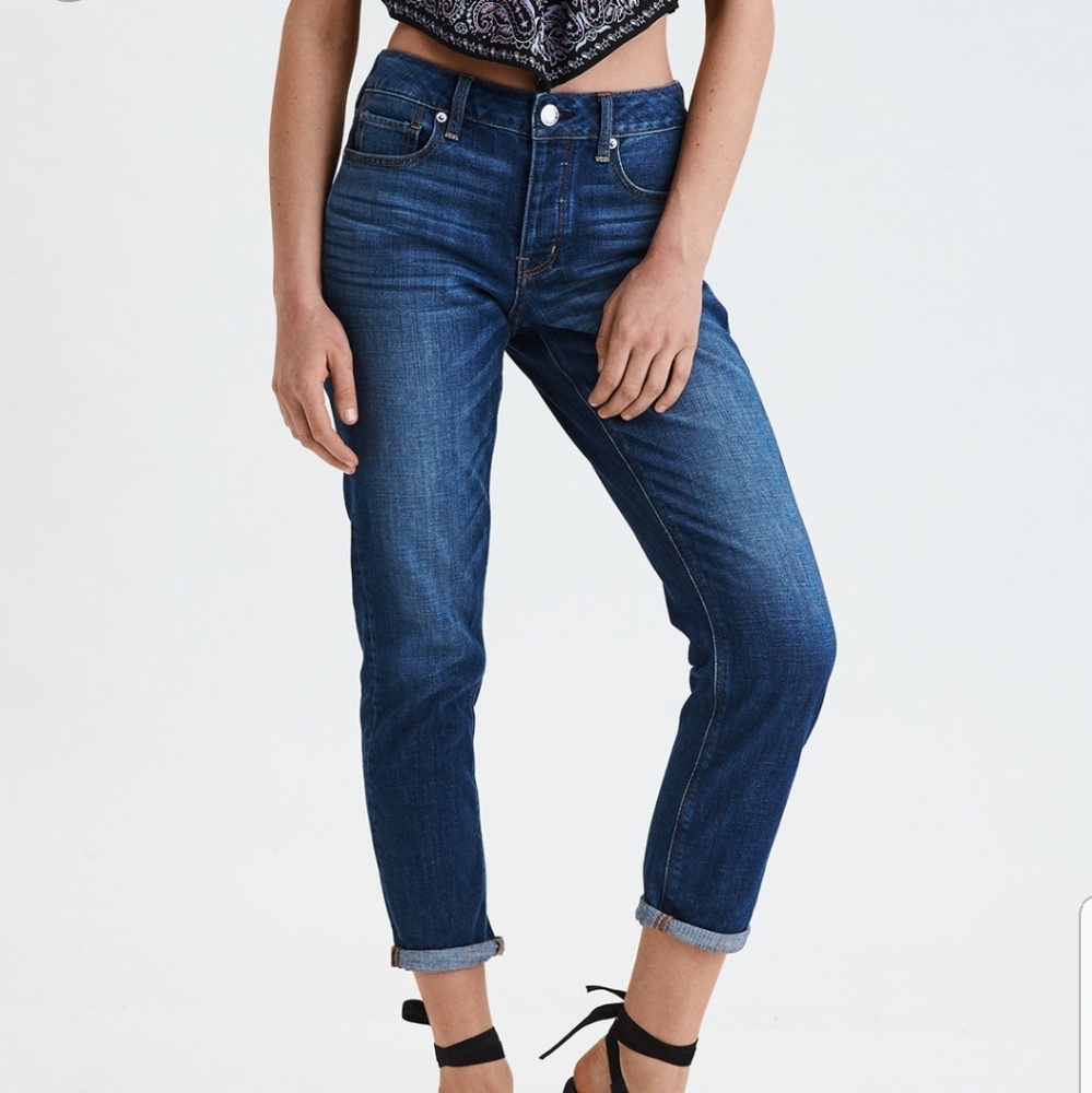 AEO Tomgirl Jeans